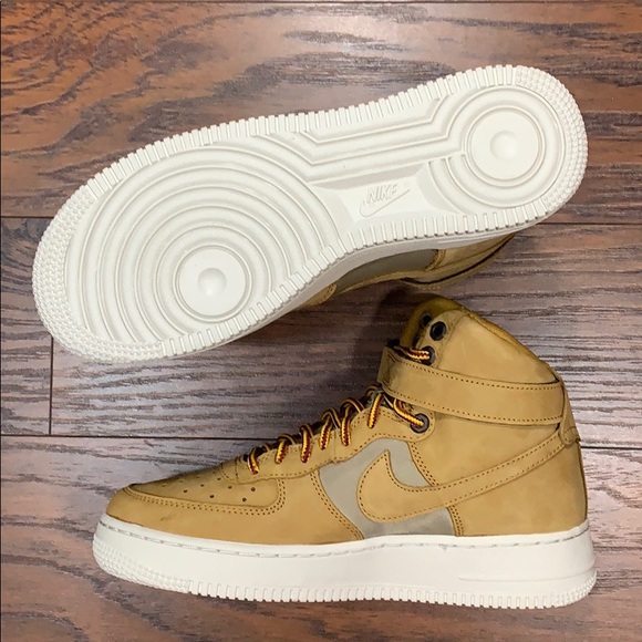 NIKE AIR FORCE 1 HIGH PRM (GS) Wheat/Khaki-Light B - Picture 3 of 16